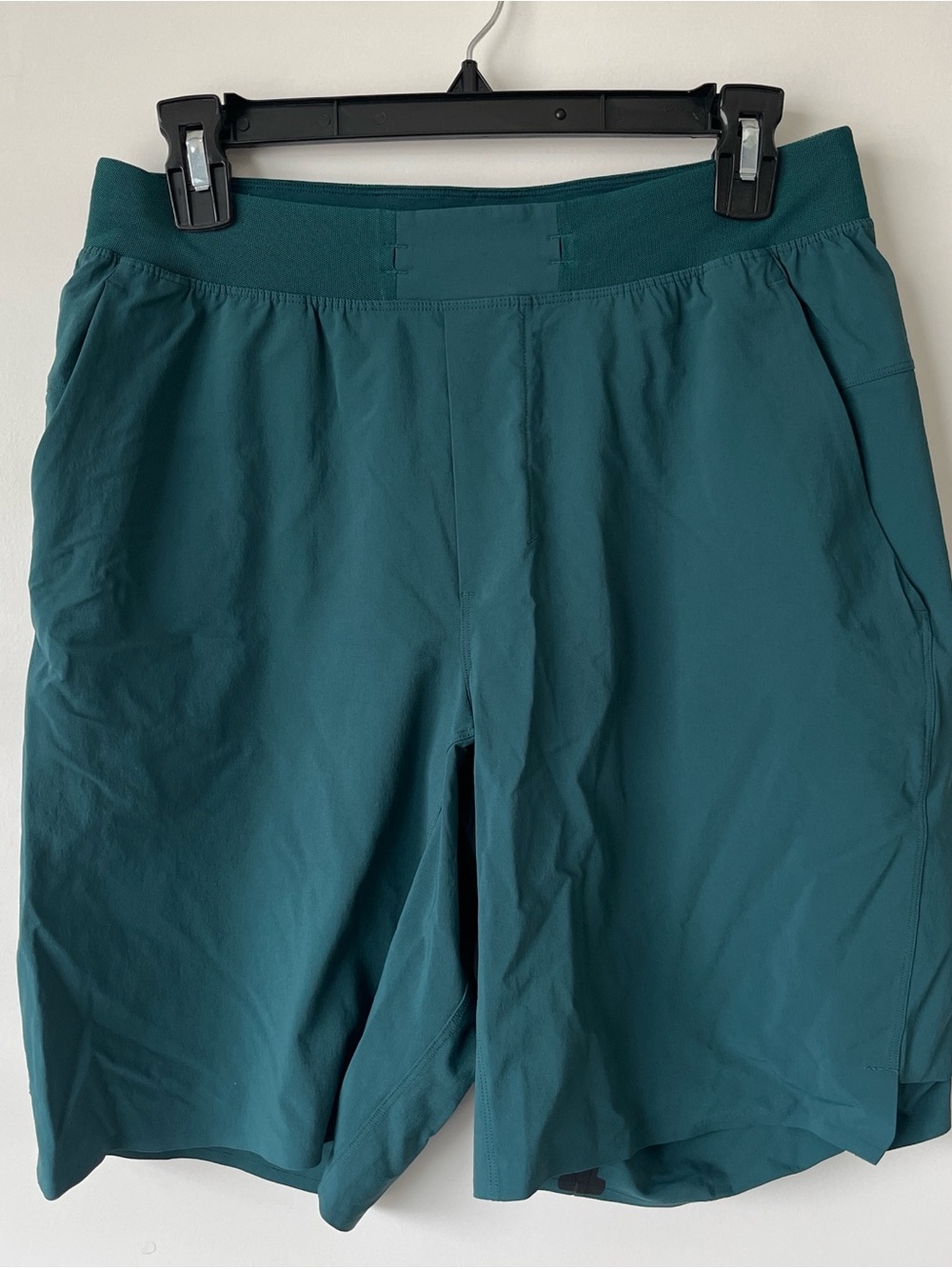 (SOLD) Lululemon Men's Performance Stretch Shorts - Teal